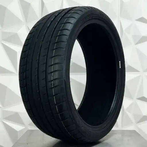 [2254018TH202] LLANTA TALON TH202 225/40R18 TRIANGLE 92Y